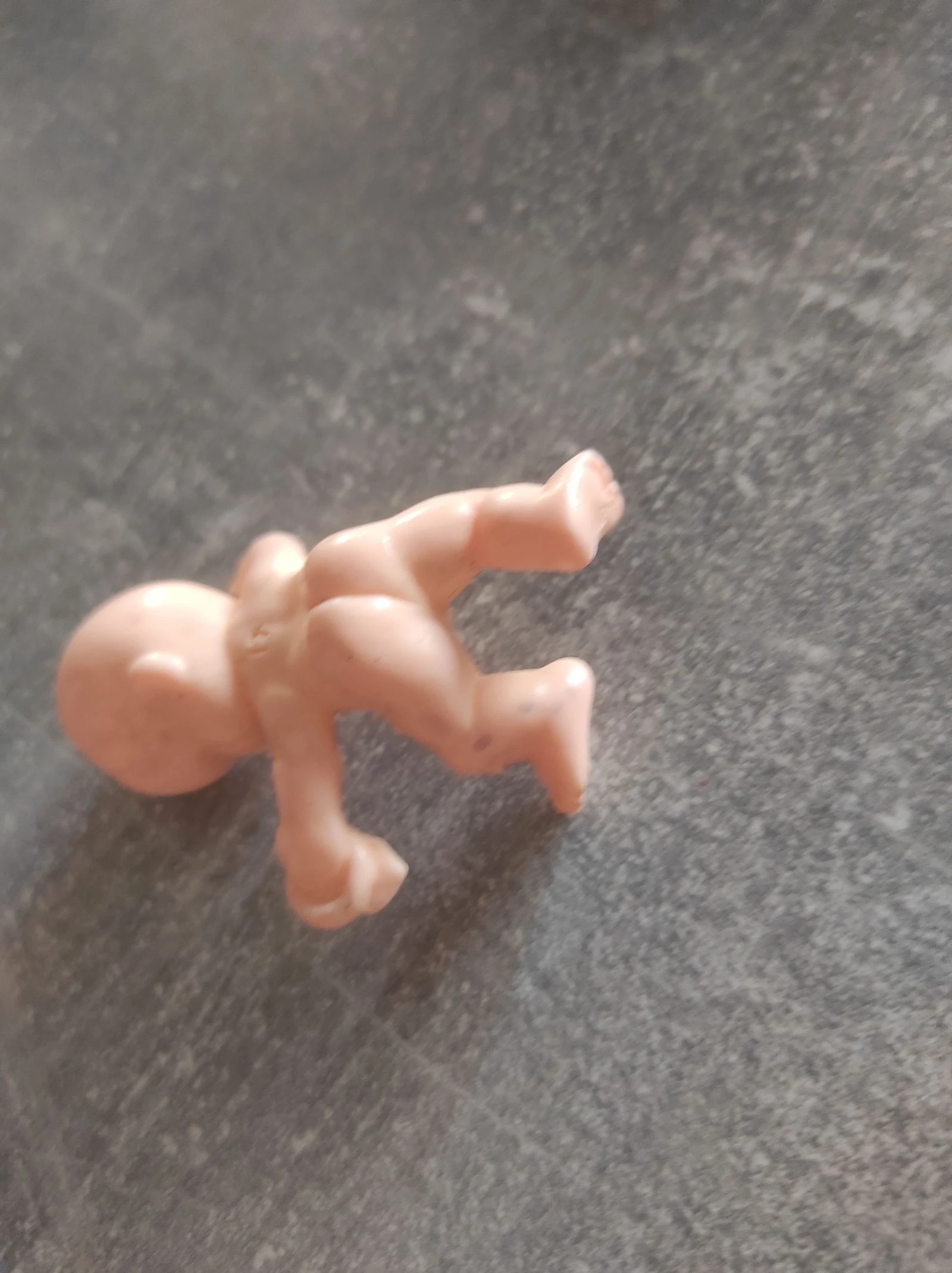 Baby met hartje rammelaar uit de jaren 80 – photo 3